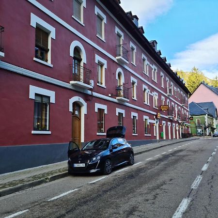 Espectacular Apartamento Reformado En Edificio Historico, Con Wifi Canfranc Exterior foto