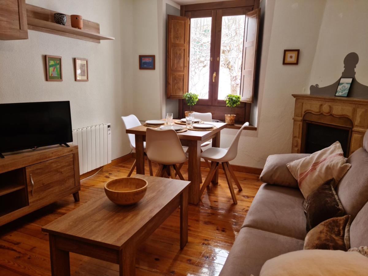 Espectacular Apartamento Reformado En Edificio Historico, Con Wifi Canfranc Exterior foto