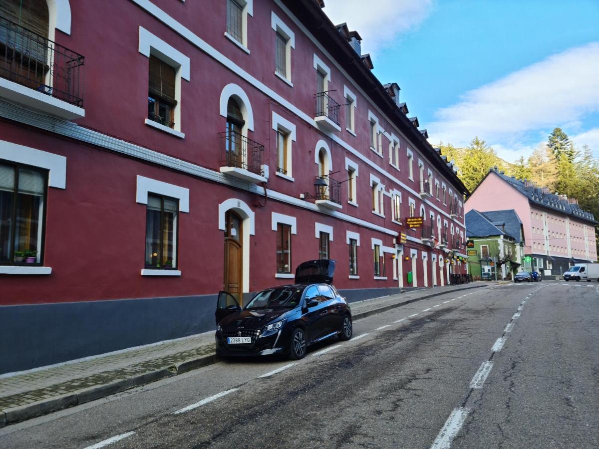 Espectacular Apartamento Reformado En Edificio Historico, Con Wifi Canfranc Exterior foto