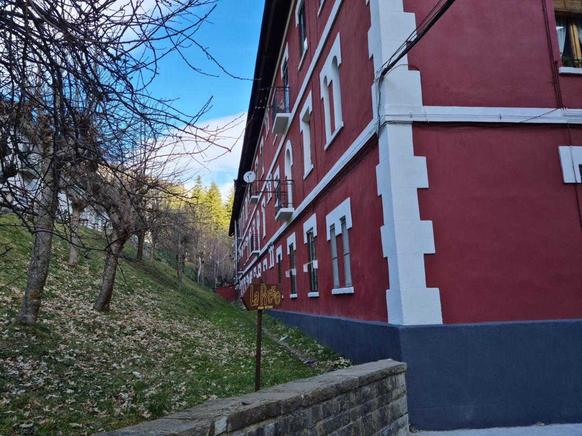 Espectacular Apartamento Reformado En Edificio Historico, Con Wifi Canfranc Exterior foto