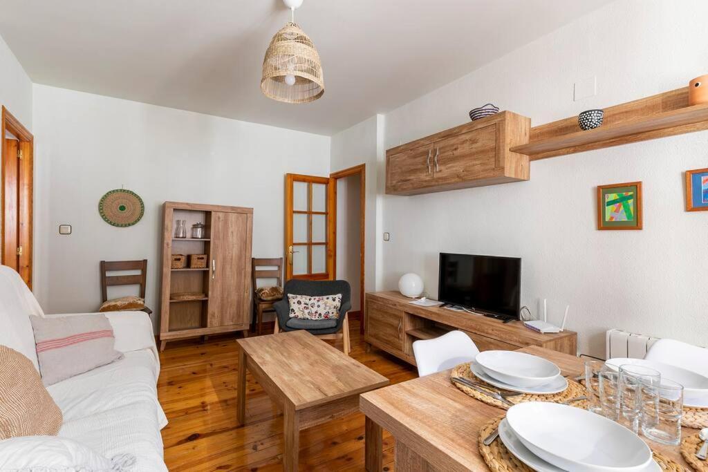 Espectacular Apartamento Reformado En Edificio Historico, Con Wifi Canfranc Exterior foto