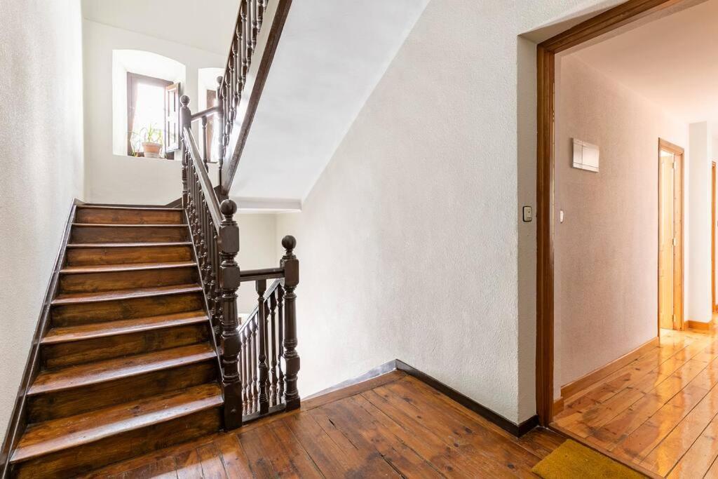 Espectacular Apartamento Reformado En Edificio Historico, Con Wifi Canfranc Exterior foto